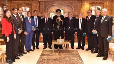 رئيس الوطنية للانتخابات يهنئ البابا تواضروس بعيد الميلاد