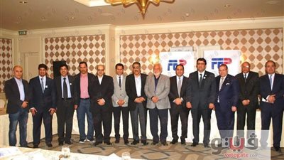 وزير التجارة الكويتي: نسعى لربط الشباب بالمشروعات الصغيرة