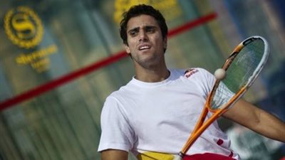 كريم درويش يصل الجونة لمؤازرة لاعبي الإسكواش.. غدا