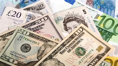 استقرار أسعار العملات الأجنبية.. والدولار يسجل 888 قرشا