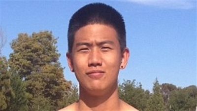 بالصور.. شاب هزيل يحصل على جسد مفتول العضلات في عام واحد