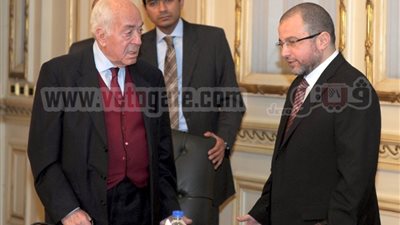 بالصور.. لأول مرة.. رئيس الوزراء يلتقى 