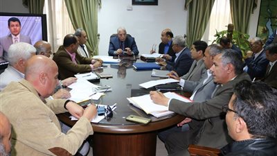 محافظ جنوب سيناء يوجه بسرعة الانتهاء من مكاتب البريد بنويبع