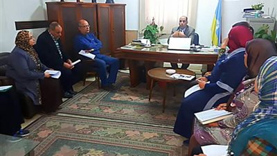 وكيل «قوى عاملة الإسكندرية» يبحث الاستعداد للانتخابات العمالية (صور)