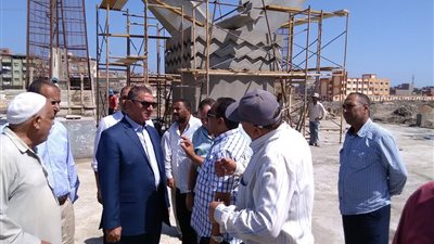 محافظ كفر الشيخ يتابع إنشاء النصب التذكاري ببرج البرلس