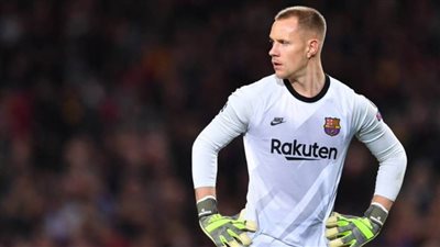 حارس برشلونة يسابق الزمن لخوض السوبر الإسباني