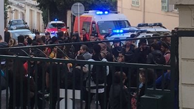 انفجار قنبلتين محليتي الصنع بمدرسة ثانوية في فرنسا