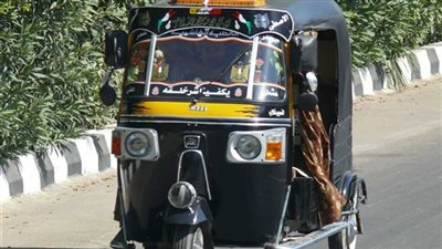 ٣٠ يومًا مهلة لتسجيل مركبات التوك توك بالخصوص