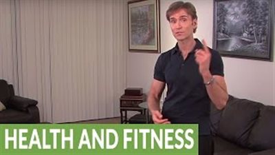 بالفيديو.. طريقة سهلة للاستغناء عن «الجيم» بكرسي خشبي