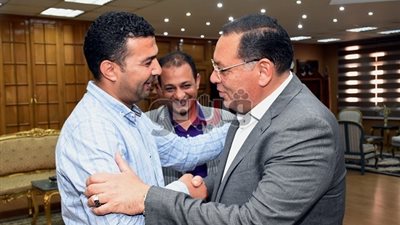 2000 جنيه لـ4 شقيقات يعانين من ضمور في العضلات بالشرقية (صور)