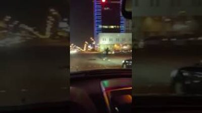 بالفيديو.. شاهد ماذا فعل شاب يرتدي زي باتمان في شوارع السعودية