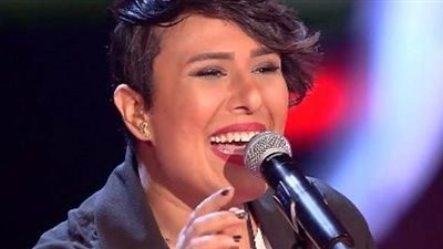 للمرة الثانية.. رنا عتيق تغني في «ذا فويس»
