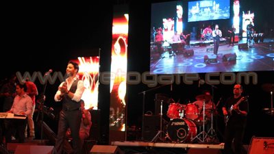 بالفيديو.. أحمد جمال يشعل حفل العلميين بالإسكندرية