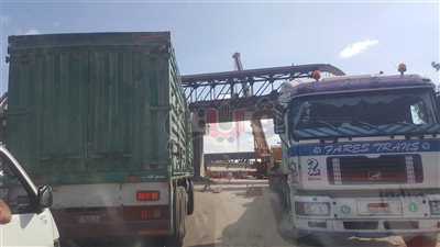 زحام في طريق ميناء الدخيلة بسبب أعمال كوبري (صور)