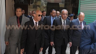 بالفيديو.. خسائر حريق الغورية.. إصابة شخصين في احتراق 20 محلا في قلب القاهرة الفاطمية.. التجار: الحادث بفعل فاعل وخسائرنا لا تقل عن 50 مليون جنيه.. ونائب محافظ القاهرة: العناية الإلهية قللت الخسائر