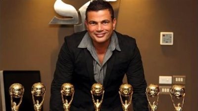 «World Music Awards» تهنئ عمرو دياب بعيد ميلاده الـ57