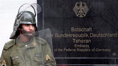 طهران تحتج على برلين وتتحدث عن «مؤامرة» ضد إيران
