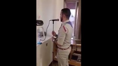 بالفيديو.. شاب مسيحي يرفع أذان المغرب بصوت عذب