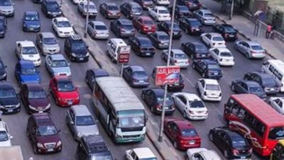 زحام مروري بطريق الإسكندرية الزراعي والمحاور الرابطة بين القاهرة والجيزة