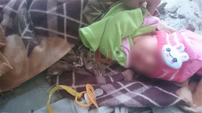 العثور على طفل رضيع بمدخل عمارة سكنية في الشرقية (صور)