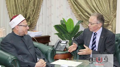 سفير أستراليا يقدم تعازي بلاده في ضحايا كنيستي طنطا والإسكندرية