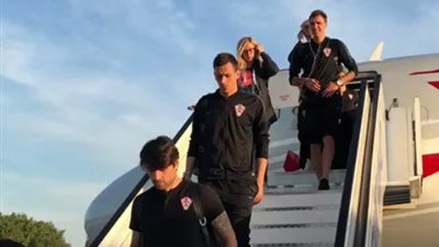 منتخب كرواتيا يصل إلى مدينة نيجني نوفجورود استعدادا للدنمارك (فيديو)