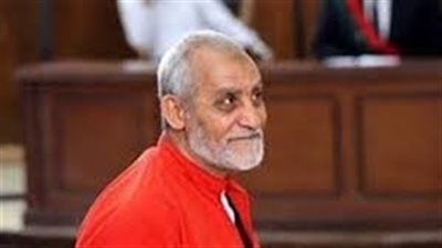 الحكم على بديع و738 آخرين في «فض اعتصام رابعة» خلال ساعات