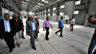 محافظ بورسعيد: بدء إنتاج مصنع الزيوت الشهر المقبل (صور)