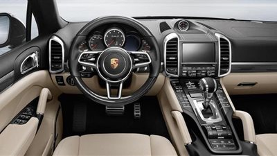 بورش تصمم أسرع سيارة بمحرك ثنائي التيربو