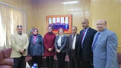 نائب محافظ الوادى الجديد تلتقي وفد إعداد القادة بوزارة التعليم