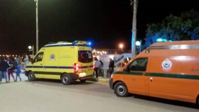 سيارة تدهس شخصين أثناء عبورهما الطريق بمحور جوزيف تيتو