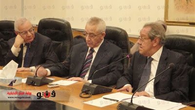 جلال وعبدالنور يجتمعان بأعضاء 