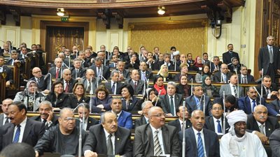 البرلمان يوافق نهائيا على علاوة استثنائية للموظفين