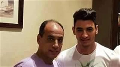 بالصورة.. «محمد حمدي زكي» يوقع للأهلي لمدة 5 مواسم