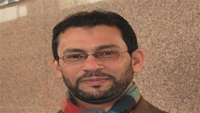 مذيع مفصول من الشرق: الإخوان يعبدون السلطة وأخلاقهم مزيفة