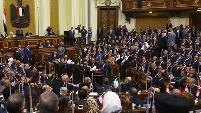 البرلمان يوافق على علاوة غلاء 10% لغير المخاطبين بالخدمة المدنية