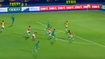 باكايوكو ينقذ كوت ديفوار من هدف محقق للجزائر (فيديو)