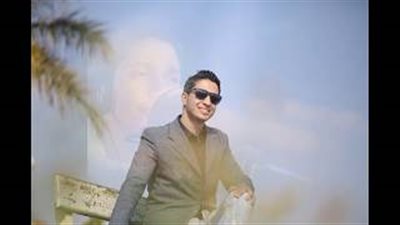 بالفيديو.. المطرب عمرو جمال يعود لعشاقه بـ«أحن عليا من أمي»