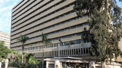 العاملون بالتنظيم والإدارة يواصلون إضرابهم عن العمل لليوم الثاني