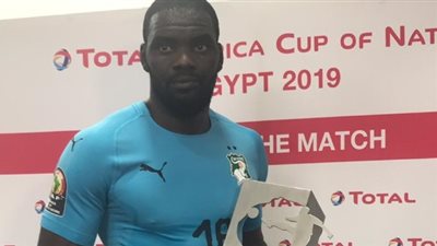 حارس كوت ديفوار الأفضل في لقاء الجزائر