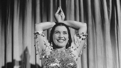 تحية كاريوكا ترفض «نشر الغسيل المصري» في الكويت