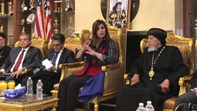 وزيرة الهجرة تزور الجمعية الإسلامية والمقر البابوي في نيويورك (صور)