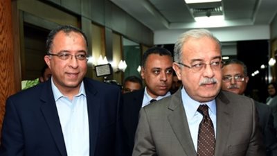 تفاصيل زيارة شريف إسماعيل لوزارة التخطيط.. رئيس الوزراء يكلف «العربي» بسرعة الانتهاء من المشروعات المدرجة بالخطة.. يطالب ببدء طرح الأصول غير المستغلة ومتابعة نقل القمامة بالقاهرة والجيزة وال