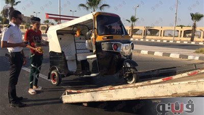 حجز 4 تكاتك والتحفظ على 90 كرسيا خلال حملة بالمنطقة الأثرية في الهرم