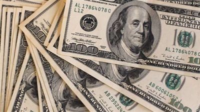 قراء «فيتو» يتوقعون عدم تراجع الدولار بعد خفض أسعار الفائدة