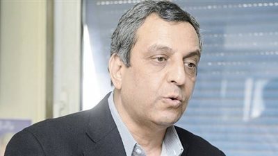 تأجيل محاكمة نقيب الصحفيين لـ٢٤ سبتمبر بتهمة إيواء مطلوبين