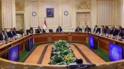 مدبولي يُتابع نتائج دراسة مشروع استزراع أراضي مناطق غرب المنيا