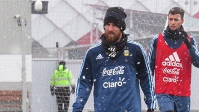 منتخب الارجنتين ينهي تدريباته لملاقاة روسيا وديا