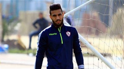 أحمد الشناوي يؤدي تدريبات في الجيم