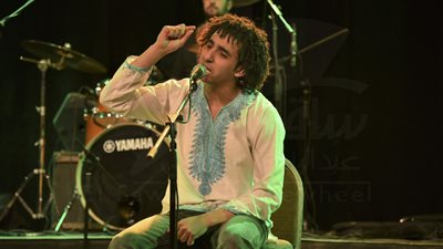 بالصور.. متعة المزيكا على أنغام «جاوي» بساقية الصاوي